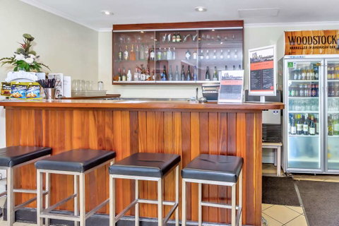 Comfort Inn & Suites Goodearth - Surfers Gold Coast 12