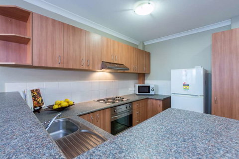 Mont Clare Boutique Apartments - Surfers Gold Coast 11