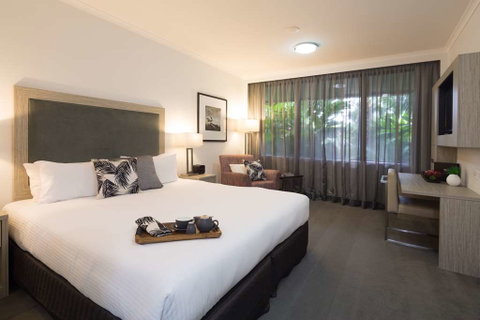 H on Smith Hotel - Surfers Gold Coast 4