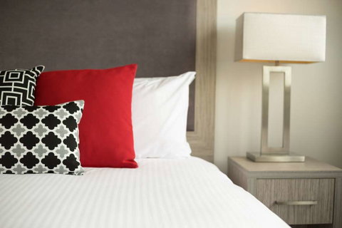 H on Smith Hotel - Surfers Gold Coast 5