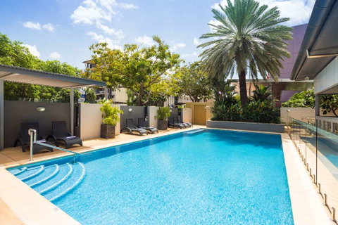 H on Smith Hotel - Surfers Gold Coast 9