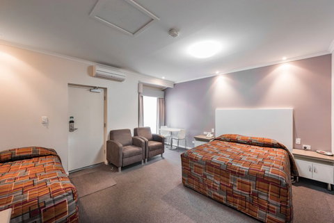 McLaren Vale Motel & Apartments - Surfers Gold Coast 1