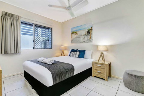 Ramada by Wyndham Whalecove Resort - Surfers Gold Coast 1