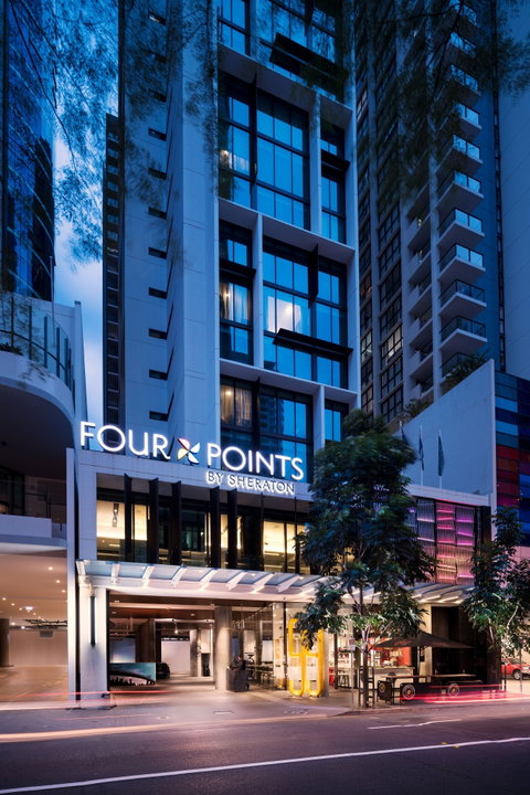Four Points by Sheraton Brisbane - Surfers Gold Coast 0