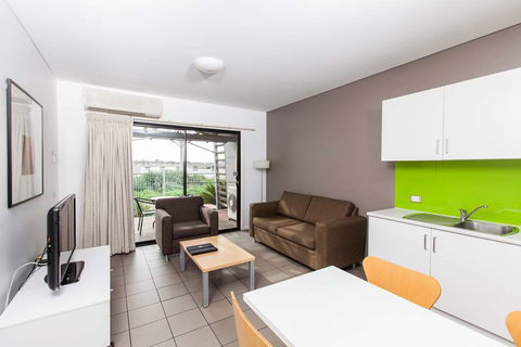 Majestic Oasis Apartments - Surfers Gold Coast 2