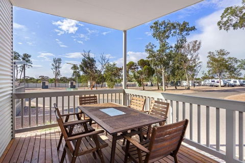 Discovery Parks Port Augusta - Surfers Gold Coast 2