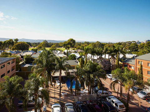 Econo Lodge North Adelaide - Surfers Gold Coast 1