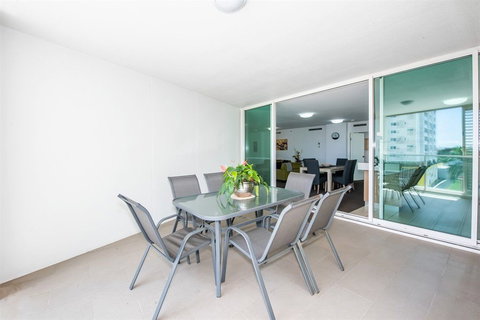 Lanai Riverside Apartments - Surfers Gold Coast 0