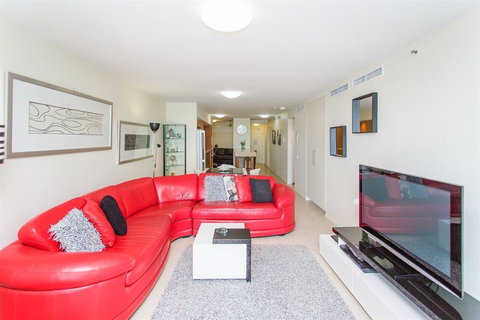 Lanai Riverside Apartments - Surfers Gold Coast 2