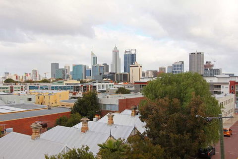 Zappeion Apartments - Surfers Gold Coast 0