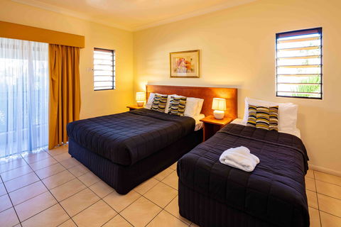 Cairns Queenscourt - Surfers Gold Coast 6