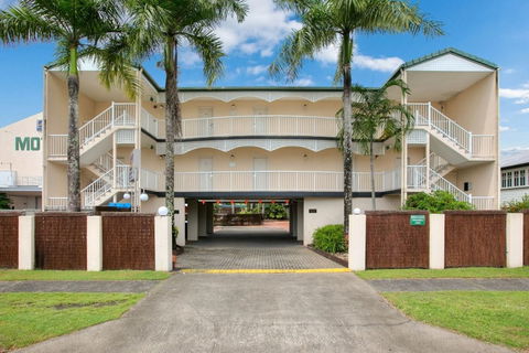 Cairns City Sheridan - Surfers Gold Coast 0