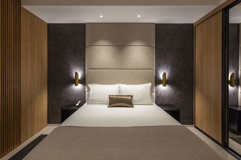 SKYE Suites Sydney - Surfers Gold Coast 1