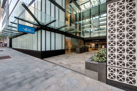 Vibe Hotel North Sydney - Surfers Gold Coast 1