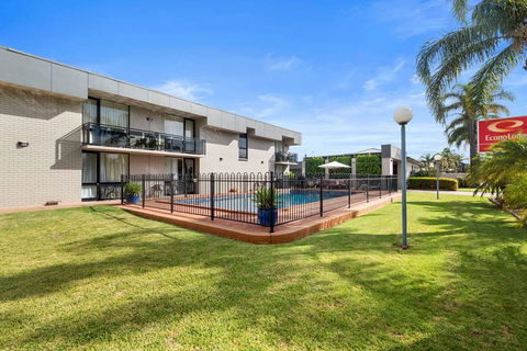 Econo Lodge All Seasons Mildura - Surfers Gold Coast 2