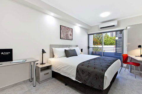 Argus Hotel Darwin - Surfers Gold Coast 2