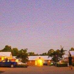 Emerald Maraboon Motor Inn - Surfers Gold Coast 0