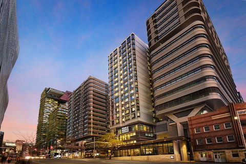Four Points By Sheraton, Central Park - Surfers Gold Coast 0