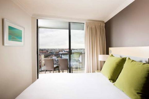 Mantra Sydney Central - Surfers Gold Coast 2