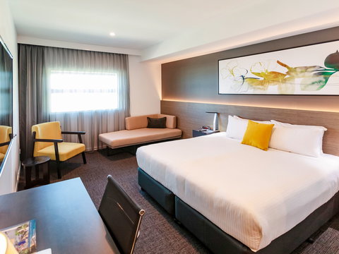 Mercure Sunshine Coast Kawana Waters - Surfers Gold Coast 2