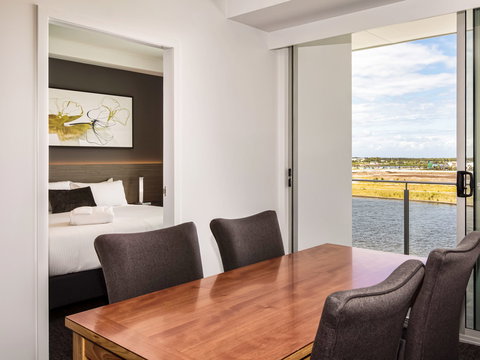 Mercure Sunshine Coast Kawana Waters - Surfers Gold Coast 7