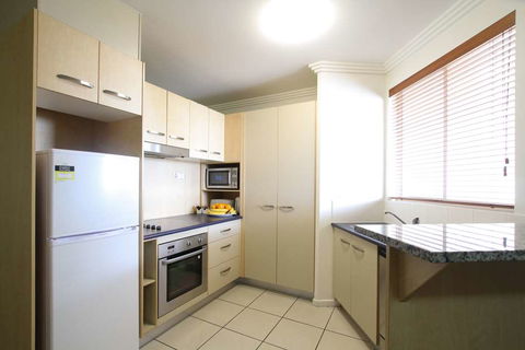 Caloundra Central Apartment Hotel - Surfers Gold Coast 17