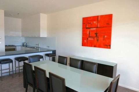 York Cove - Surfers Gold Coast 11