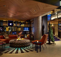 QT Melbourne - Surfers Gold Coast