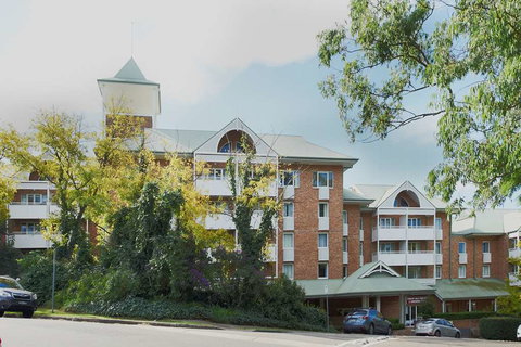 Nesuto Pennant Hills Sydney Apt Hotel - Surfers Gold Coast 0