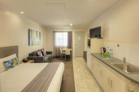Roma Central Motel - Surfers Gold Coast 0