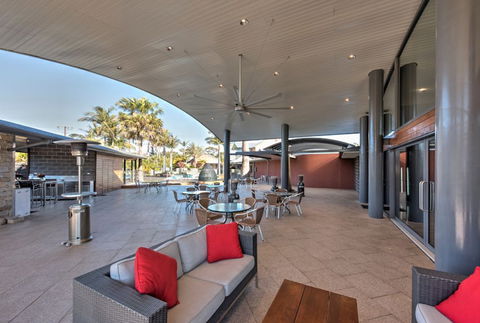 McLaren Vale Motel & Apartments - Surfers Gold Coast 0