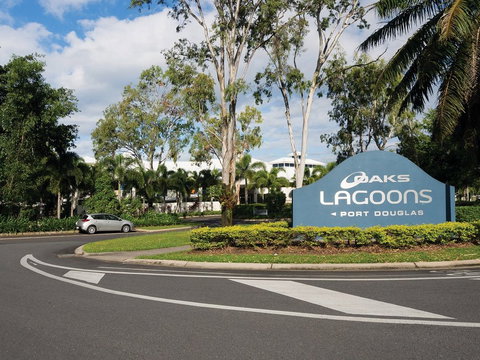 Silkari Lagoons Port Douglas - Surfers Gold Coast 0