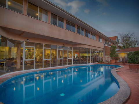 Ibis Styles Canberra - Surfers Gold Coast 43