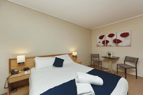 Ibis Styles Canberra - Surfers Gold Coast 42