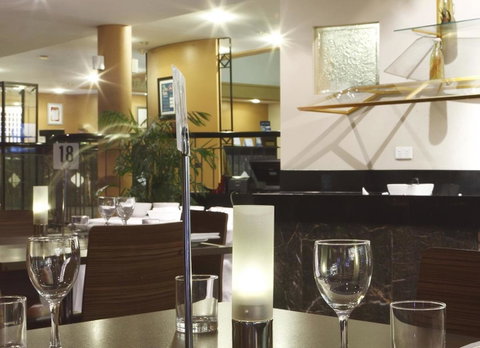 Ibis Styles Canberra - Surfers Gold Coast 25
