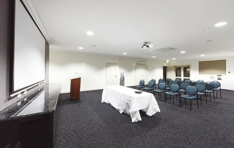 Ibis Styles Canberra - Surfers Gold Coast 20