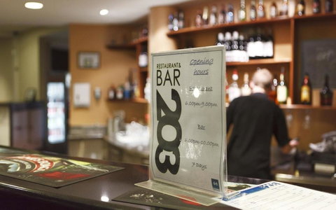 Ibis Styles Canberra - Surfers Gold Coast 27