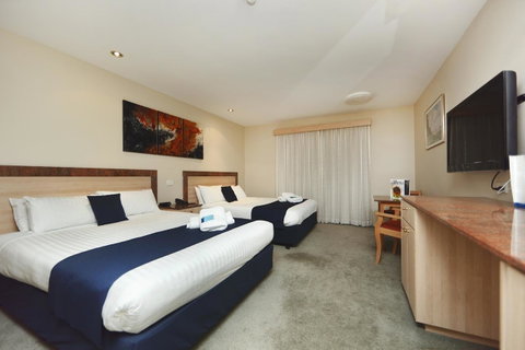 Ibis Styles Canberra - Surfers Gold Coast 37