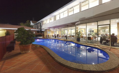 Ibis Styles Canberra - Surfers Gold Coast 16