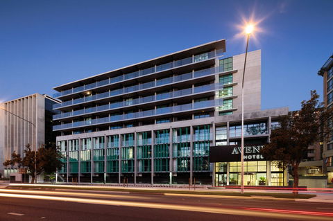 Avenue Hotel Canberra - Surfers Gold Coast 25