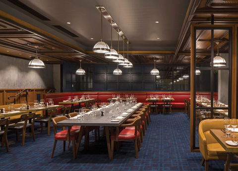 Avenue Hotel Canberra - Surfers Gold Coast 13