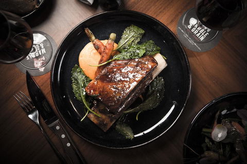 Avenue Hotel Canberra - Surfers Gold Coast 20