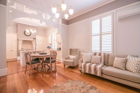 De Russie Boutique Hotel - Surfers Gold Coast 32