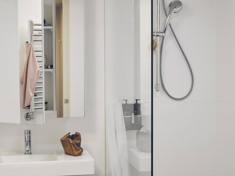 Nishi Apartments Eco Living By Ovolo - Surfers Gold Coast 9