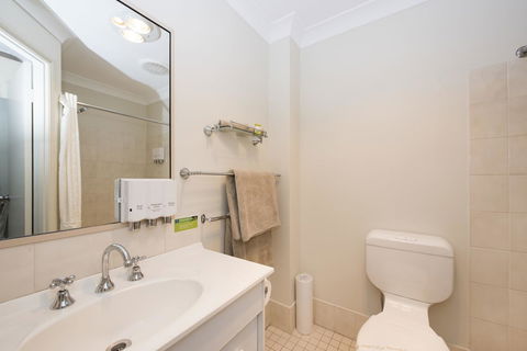 Soldiers Motel - Surfers Gold Coast 5