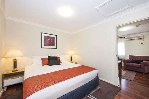 Soldiers Motel - Surfers Gold Coast 4