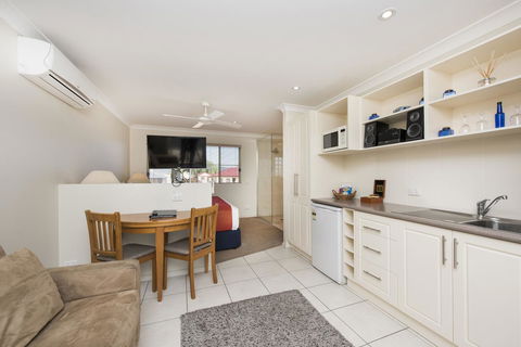 Soldiers Motel - Surfers Gold Coast 13