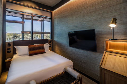 Ovolo Nishi - Surfers Gold Coast 11