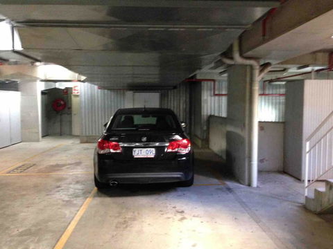 Spacious 1BR Stylish New Acton Apartment +Parking - Surfers Gold Coast 10