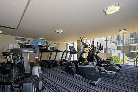 Spacious 1BR Stylish New Acton Apartment +Parking - Surfers Gold Coast 19